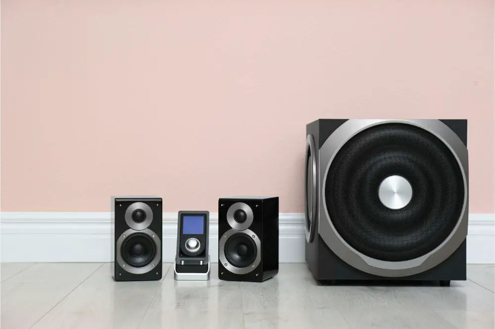 what are powered speakers for