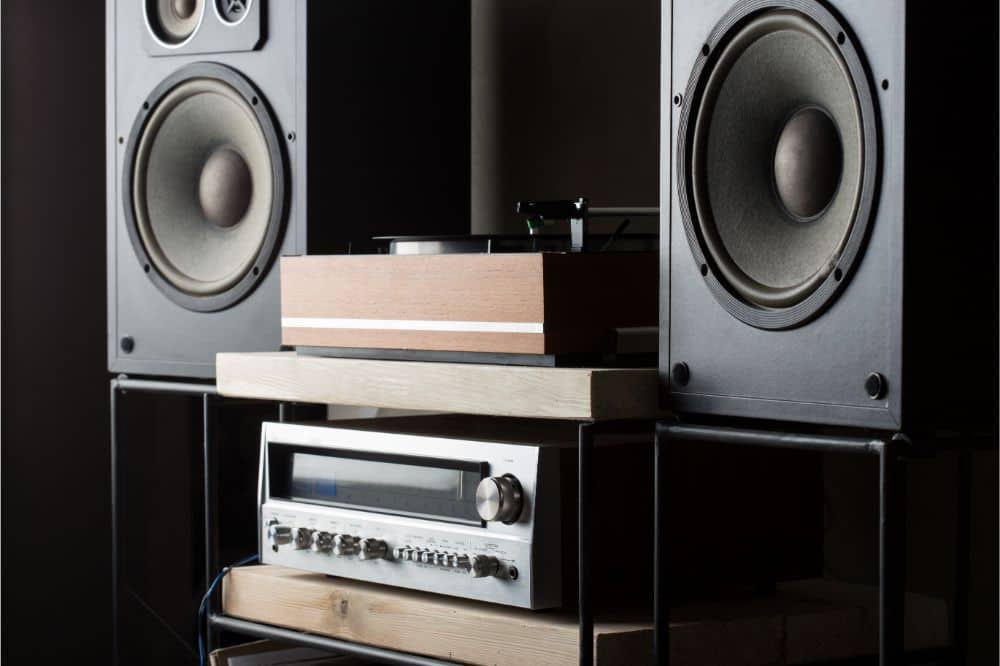 tips on how to connect powered speakers to amplifier