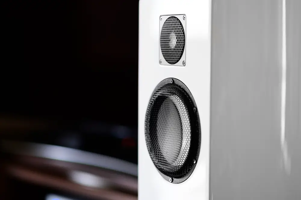 learn what are bookshelf speakers